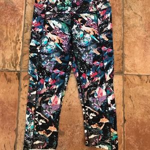 Fast and Free Crop II 19"  Nulux